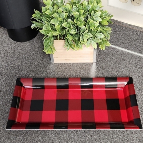 Buffalo Check Christmas Decor (8 items) - Picture 4 of 15